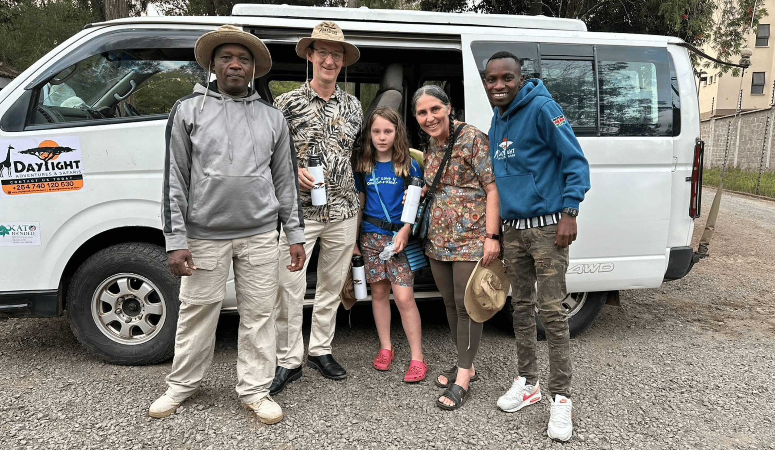 family-safaris-kids-min